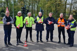 Mit einigen Radfreunden beim Sicherheitstraining der Polizei